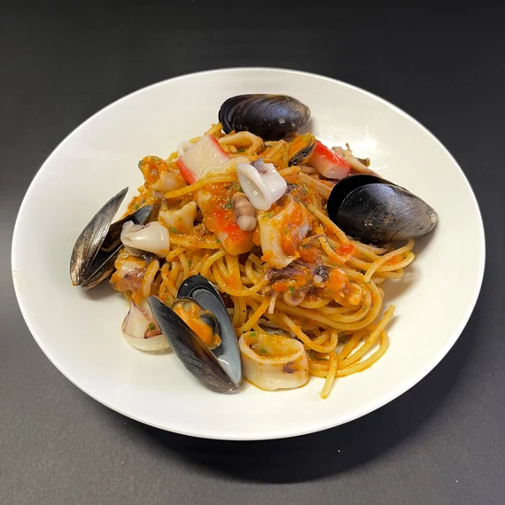 Tenger Gyümölcsei spagetti